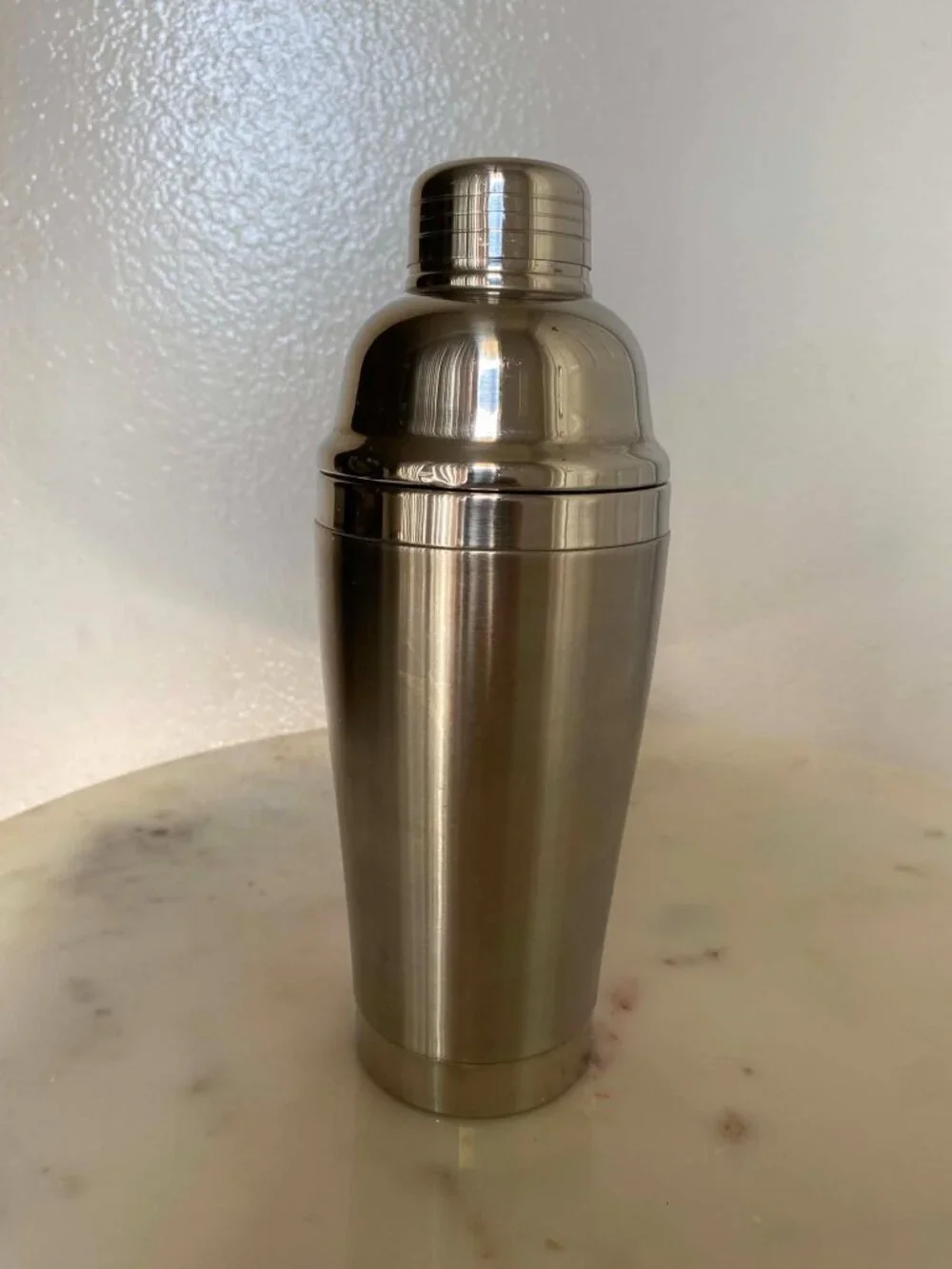 Stainless Steel Cocktail Drink Shaker 24 Oz, Round Top.